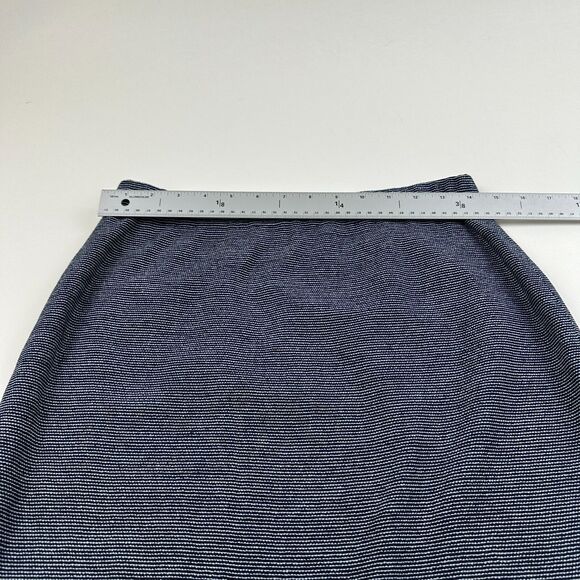 St John Collection Mary Grey Santana Knit Skirt sz 4 Dark Navy Stripe Pull On - Picture 6 of 8